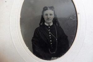 FOTO DE 2,25 X 4" DE COLECCIÓN DE 2,25 MUJER MAESTRA DE ESCUELA TIPO HOJALATA DE 1800 - Imagen 1 de 9