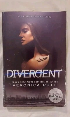 Divergent By Veronica Roth 2012 - Image 1 of 4