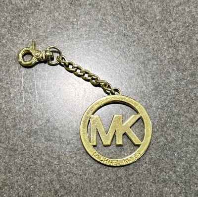 Michael Kors Tono Dorado Llavero Dije 2” MK Logo Circular Bolso Dije Colgante Foto 1 de 4