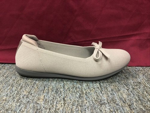 Nuove basse da donna Clarks 26164057 Carly Hope in pietra taglia 9 media