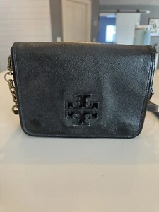 Woman’s Black Tory Burch Crossbody Bag 🔥 - Picture 1 of 4