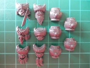 Warhammer 40K - 6 Space Wolves torso fronts 5 torso rear OOP - 40k bits - Picture 1 of 1