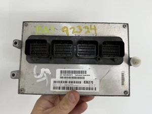 Jeep Liberty 2012 computadora cerebro control motor ecu pcm ecm pcu fabricante de equipos originales P68103707ad - Imagen 1 de 4