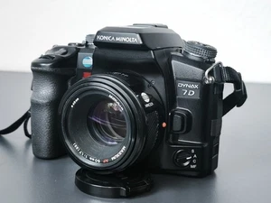 Konica Minolta DYNAX 7D 6.1MP Digitalkamera Gehäuse +AF 50MM 1:1.7 Objektiv  - Bild 1 von 16