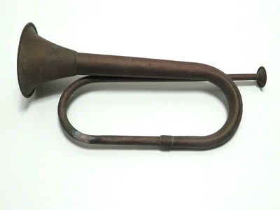 VINTAGE ANTIQUE MILITARY BRASS BUGLE** - Image 1 of 4
