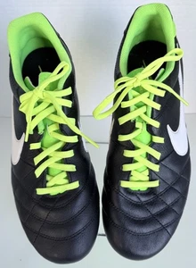 Nuevos botines de fútbol Nike Tiempo Natural IV LTR FG negros y verdes lima - Imagen 1 de 13