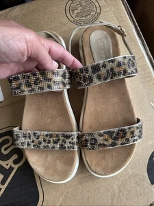 New VERY VOLATILE "Hotness" Tan/Leopard Sparkle Leather Sandals Women's 9 - Picture 1 of 5