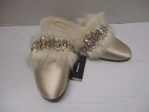 NWT Women's Slippers EXPRESS Satin Ivory Colored Faux Fur Lined Rhinestones M - Picture 1 of 15