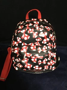 Mochila con moño de lunares de Disney Minnie Mouse. Mini mochila nueva con etiquetas - Imagen 1 de 4