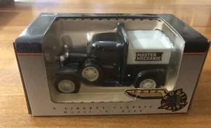 TRUE VALUE MASTER MECHANIC LIBERTY FORD MODEL A PICKUP DIE CAST BANK 1:25 #1203 - Picture 1 of 9