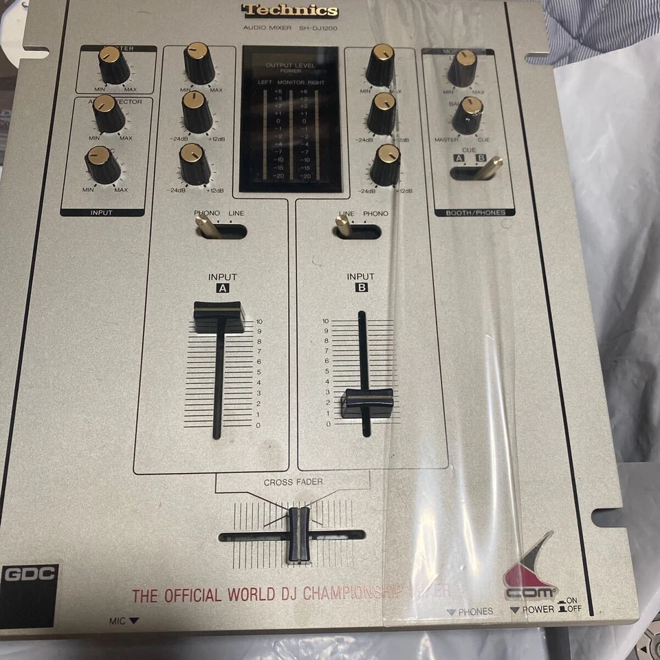 Technics SH-DJ1200 Audio Mixer DMC - Image 1 of 4