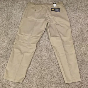 NEW Lee Pants Mens 40x32 Khaki Total Freedom Relaxed Fit Wrinkle Free Trouser - Picture 1 of 5