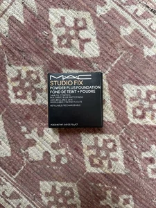 Mac Studio Fix Powder Plus Foundation 15g NC30 Shade, Oil Control, Full Coverage - Picture 1 of 5
