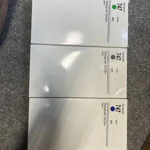 HP 747 GRAY ,Green & Blue INK CARTRIDGE – 300ML - Picture 1 of 2