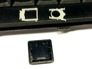 Tasto Tasti Key Singolo Toshiba PK13ZKK0D00 MP-03233IO K000026610 - Bild 1 von 1