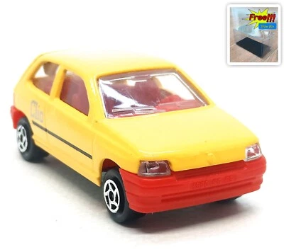 Majorette Renault Clio Yellow / Red 1:53 (3") no Package - Image 1 of 4