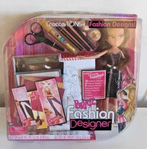 RARE BRATZ YASMIN FASHION DESIGNER DOLL NEW ! - Afbeelding 1 van 5