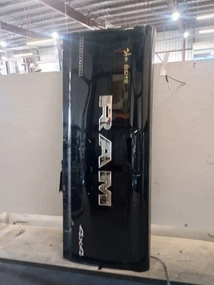 RAM1500   2025 Trunk/Hatch/Tailgate 3966799 Foto 1 de 3