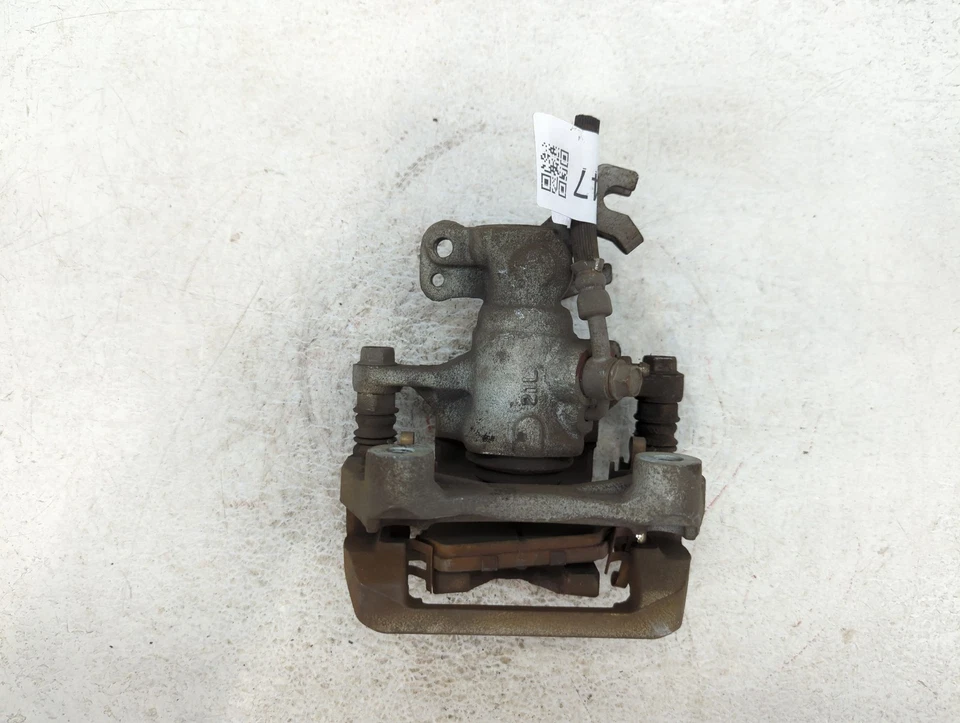 Pinza de freno derecha pasajero delantero Ford Fusion 2006-2012 DF58A Foto 1 de 4