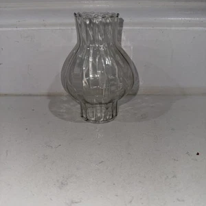 Vintage kleine schöne gerippte Kugel Öllampe Kamin. 4.5” Tall 1.75” Fritte - Bild 1 von 5