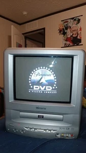 Memorex 2003 MVD2009CB 9" TV DVD Combo Color W/ Remote Great for Retro Gaming - Picture 1 of 5