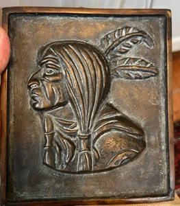 Placa de pared de cobre bronce período artesanal nativo americano fundida a mano - Imagen 1 de 3