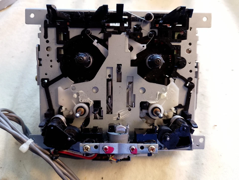 Kassettenlaufwerk für Bang& Olufsen Beosound Ouvertüre Ersatzteil Motor/Riemen - Bild 1 von 4