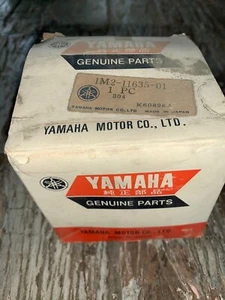 Yamaha OEM Piston 1M2-11635-01 - Foto 1 di 4