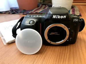 [Casi Como Nueva] Cámara fotográfica Nikon F50 Cuerpo 35 mm SLR Japón - Imagen 1 de 14