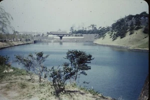 Palace Grounds On Left Tokyo Japan April 1947 Kodachrome Slide Red Border - Picture 1 of 2