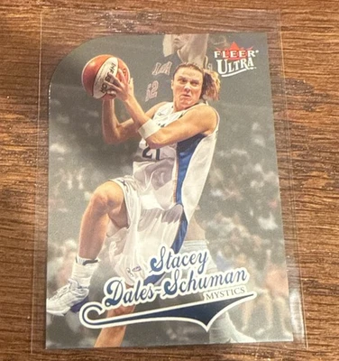 2004 FLEER ULTRA WNBA STACEY DALES SCHUMAN PLATINUM MEDALLION DIE-CUT 12/ 25 - Image 1 of 2