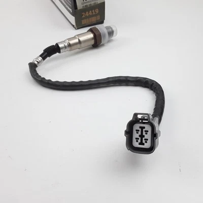 Oxygen sensor fits Honda Odyssey 1999 - 2001 and Prelude 1992 - 1996. - Image 1 of 4