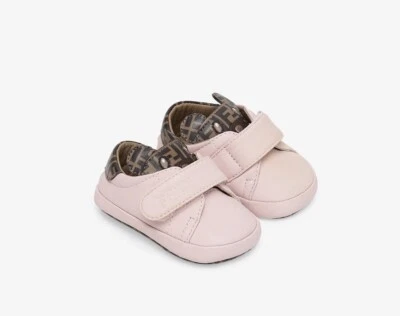 FENDI Zapatos Recién Nacidos en Cuero Rosa Claro Talla 9/12 Meses PVP £295 Foto 1 de 4