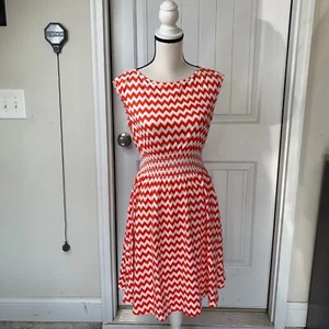 Abito estivo svasato Kate Spade Chevron rosso a righe collo alto aderente taglia small - Foto 1 di 5