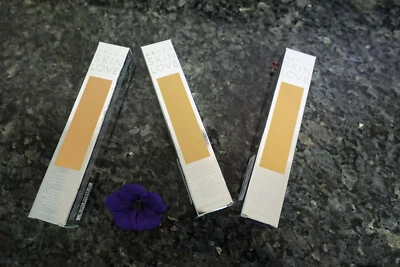 Becca skin love weightless blur foundation new in box full size 1.23oz - Image 1 of 3