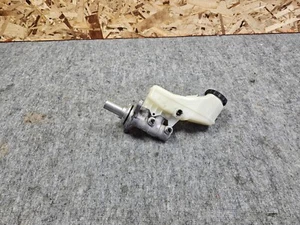 TOYOTA RAV4 19-23 OEM BRAKE BOOSTER MASTER CYLINDER W/ OIL RESEROIR ASSEMBLY - Bild 1 von 8
