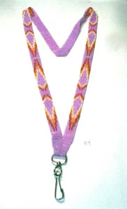 Rosa Perlen Schlüsselband geometrisches Chevron-Design 30" Halsschlaufe drehbarer Clip #84 - Bild 1 von 2