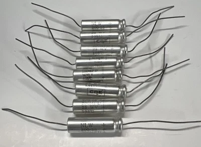 CDE NLW200-25 Cantidad de 8 condensadores electrolíticos de aluminio de 25 V Foto 1 de 3