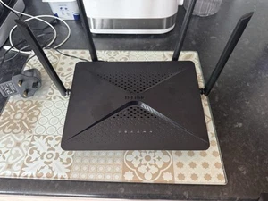 D-Link DIR-882 Dual Band Wireless AC2600 MU-MIMO Wi-Fi Router - Picture 1 of 4