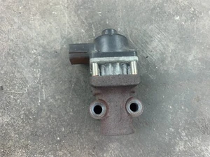 2001-2005 Mazda Miata Oem Intake EGR Exhaust Gas Recirculation Valve 1.8 01-05 - Picture 1 of 7