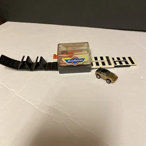 Power Wrist Launcher 1989 Micro Machines Galoob Vintage Cones With Vehicle Mazda - Picture 1 of 6