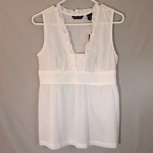 New York & Co Top Sz 4 White Sleeveless Ruffle V-Neck Lace Light 100% Cotton NWT - Picture 1 of 12