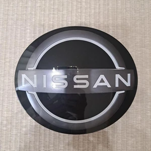Nissan Genuine New design CI Front Grille Radar Emblem 62890-7FW0B Rogue Kicks - Bild 1 von 3
