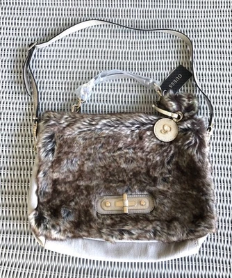 Guess Bolso de Piel Hobo Bolso de Mano Beige Oscuro Marrón Logo Dijes Nuevo con Etiquetas Foto 1 de 4