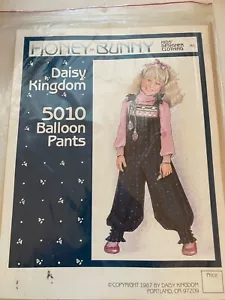 Honey Bunny Daisy Kingdom Pattern 5010 Girls Balloon Pants Overalls Sz 4 - 8 - Picture 1 of 7