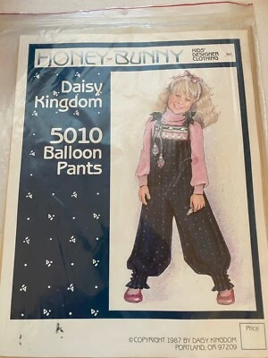 Honey Bunny Daisy Kingdom Pattern 5010 Girls Balloon Pants Overalls Sz 4 - 8 - Image 1 of 4