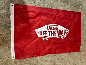Vans Off the Wall Deskorolka Skate Czerwony baner Flaga z przelotkami 30 X 48 cali