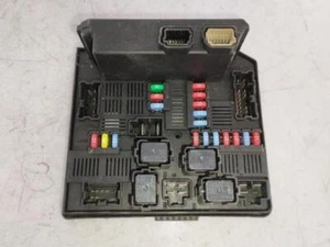 519222442 251972 fuse box for RENAULT KOLEOS LIMITED EDITION 2008 - Foto 1 di 4