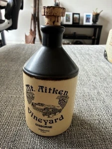 Vintage Empty Mt. Aitken Vineyard Gisbourne Stoneware Port Decanter - Bild 1 von 4