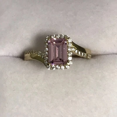 10k Gold Pink Ring Genuine Stamped - Image 1 of 4